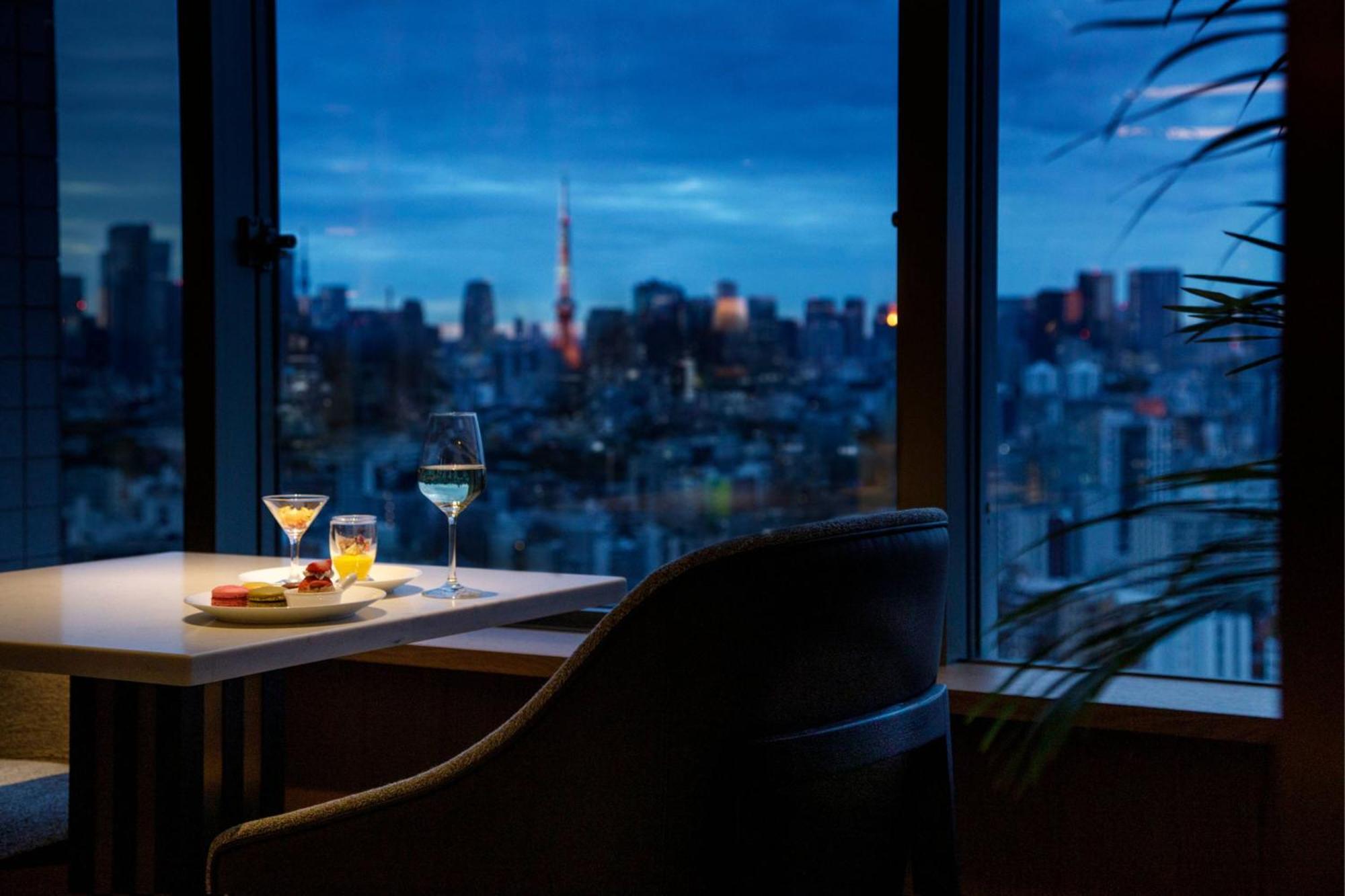 The Westin Tokyo Hotell Exteriör bild